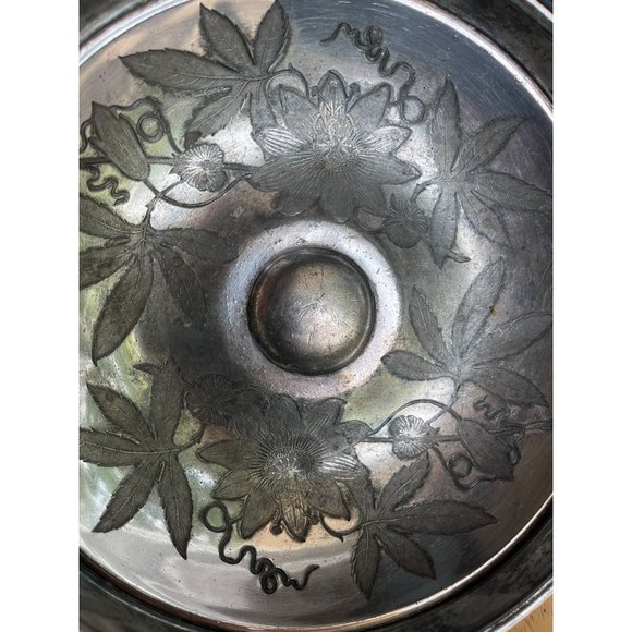 Meriden Silver Plate Etched Wedding Basket 9" Heavy Vintage Ornate Bowl - Picture 7 of 9